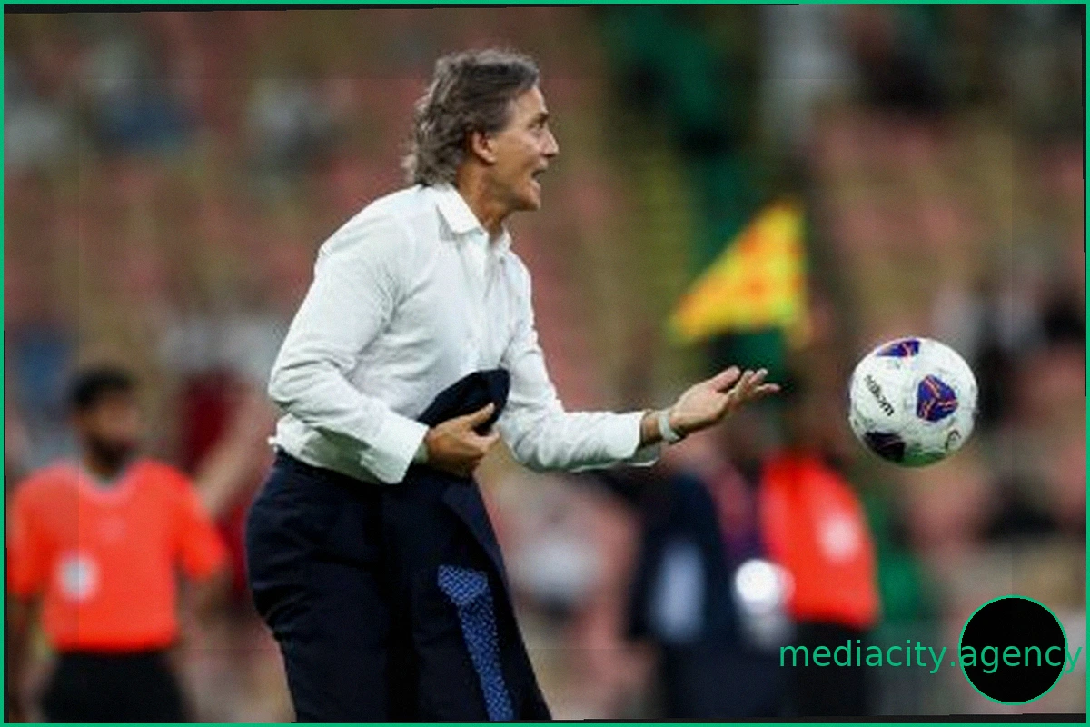 Mancini Leaves 10 Italy Players for Special Training Ahead of Turkey Match