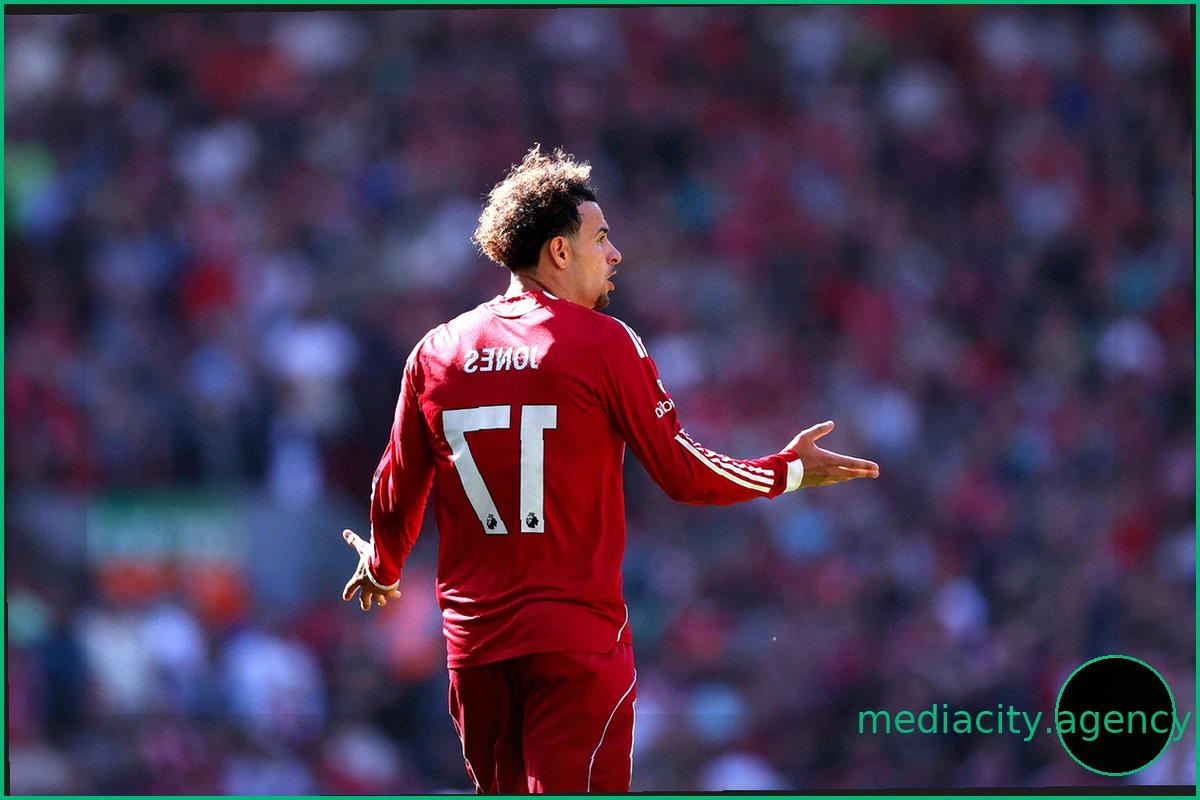 Inter Prioritizes Khalaili, Remains Interested in Liverpool's Jones